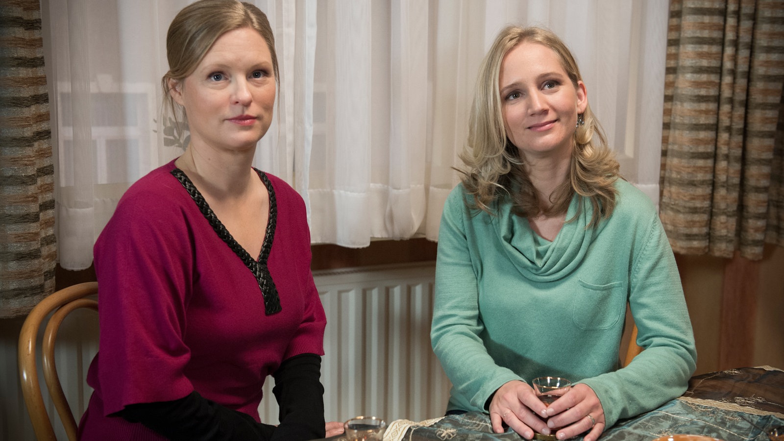Tanja, Lisa und Murat strahlen in die Kamera