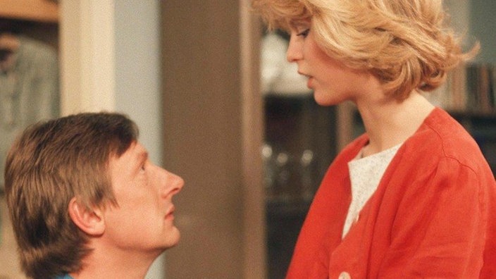 Tanja (Sybille Waury) möchte nicht, dass Franz (Raimund Gensel) wegfährt.