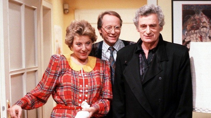 Überraschung für Dominique: ihr Vater ist zu Besuch gekommen.(v.l:  Marie-Luise Marjan , Joachim Hermann Luger und Frederique de Pasquale )