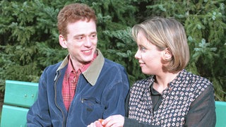Zarte Bande: Boris (Thomas Huber) und Valerie (Nadine Spruß).
