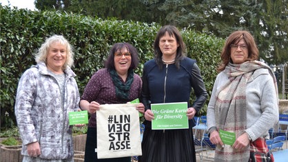 Gendertreff verleiht Lindenstraße die Grüne Karte für Diversity