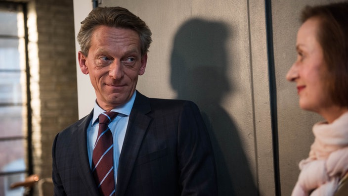 Lindenstraße-Folge 1716 Gräben ohne Brücken