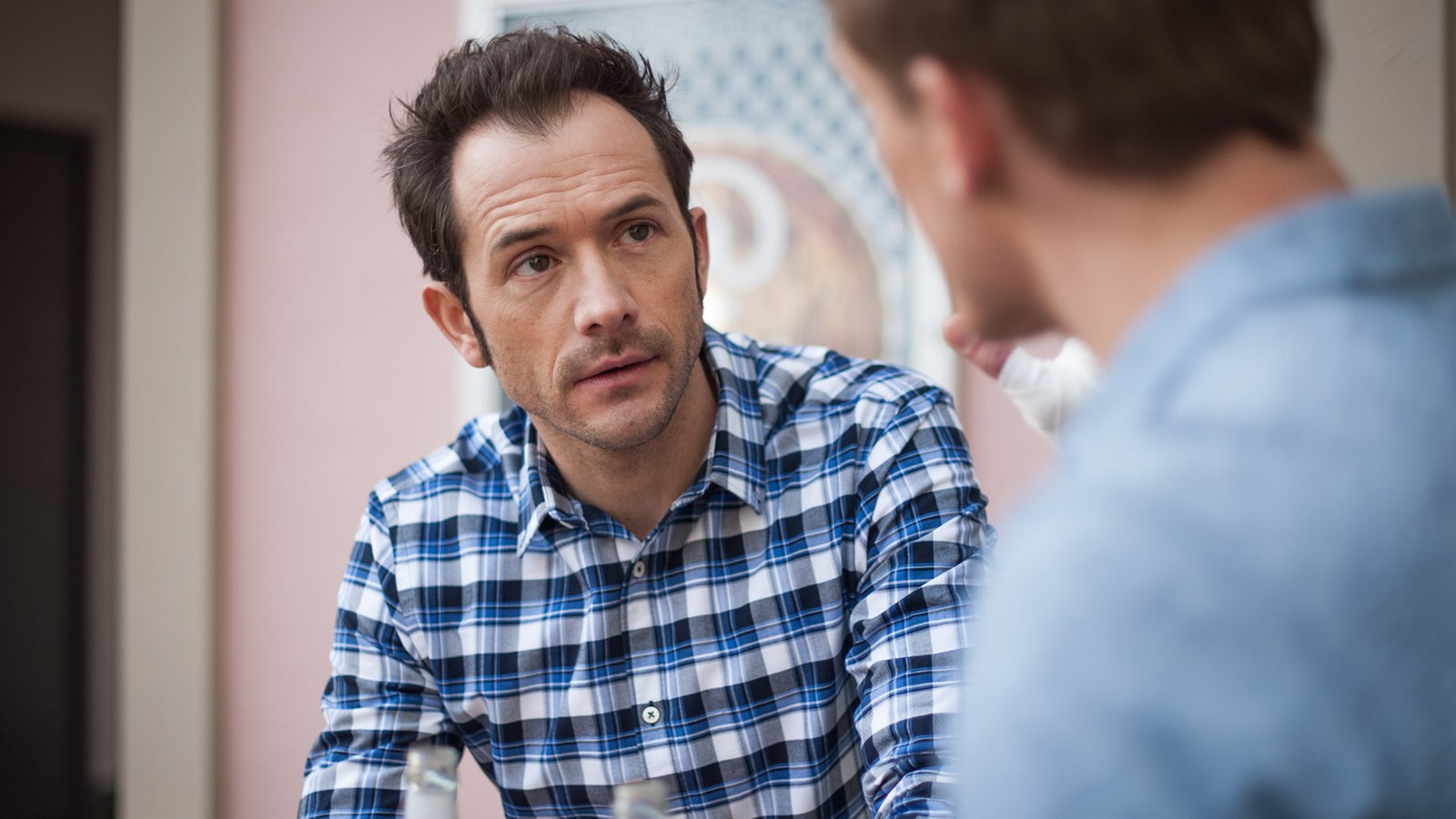 Lindenstraße Folge 1584 "Mit dem Rücken zur Wand"