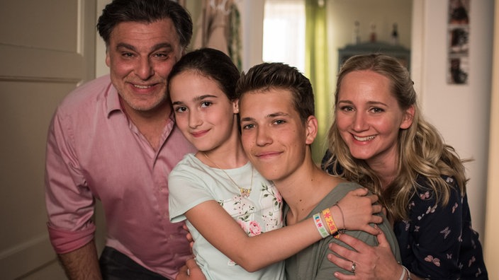 Lindenstraße-Folge 1726 Schattenboxen