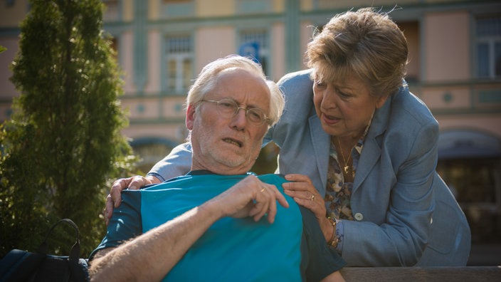 Lindenstraße-Folge 1684 Who the fuck is Tante Hintrud?