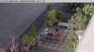 Hinter den Kulissen