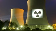 Kühlturm des Atomkraftwerkes in Biblis