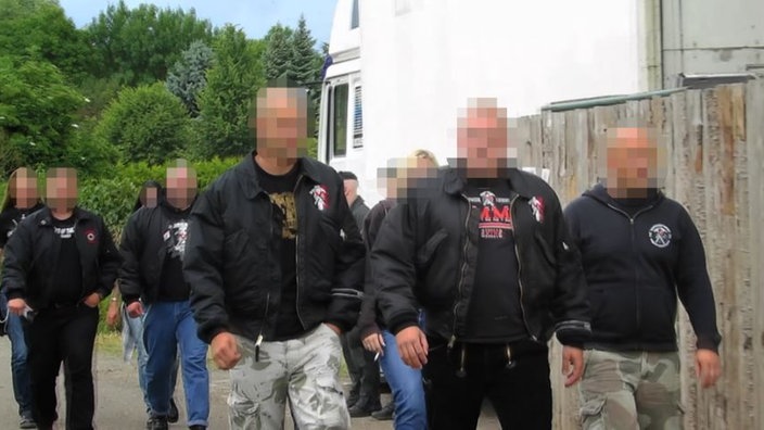 Mitglieder und Unterstützer der Neonazi-Gruppierung „Hammerskins“