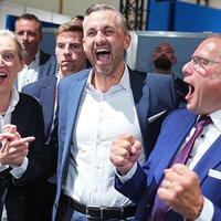 Die AfD-Politiker Alice Weidel (links), Ulrich Siegmund (Mitte) und Tino Chrupalla (rechts) am 06.09.2026 in Magdeburg.