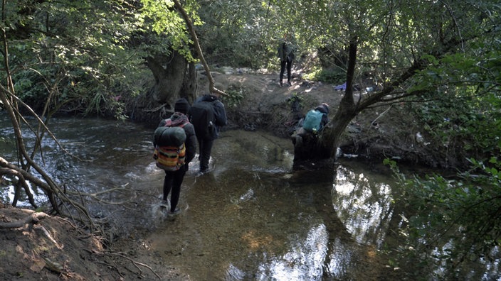 Menschen auf der Flucht an der kroatisch-bosnischen Grenze