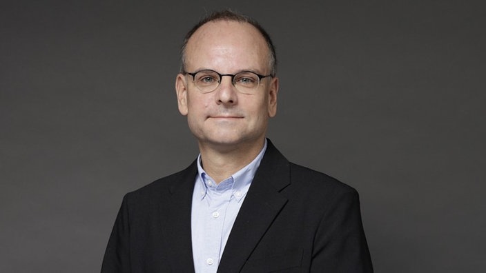Porträt von Tim Szent-Ivanyi