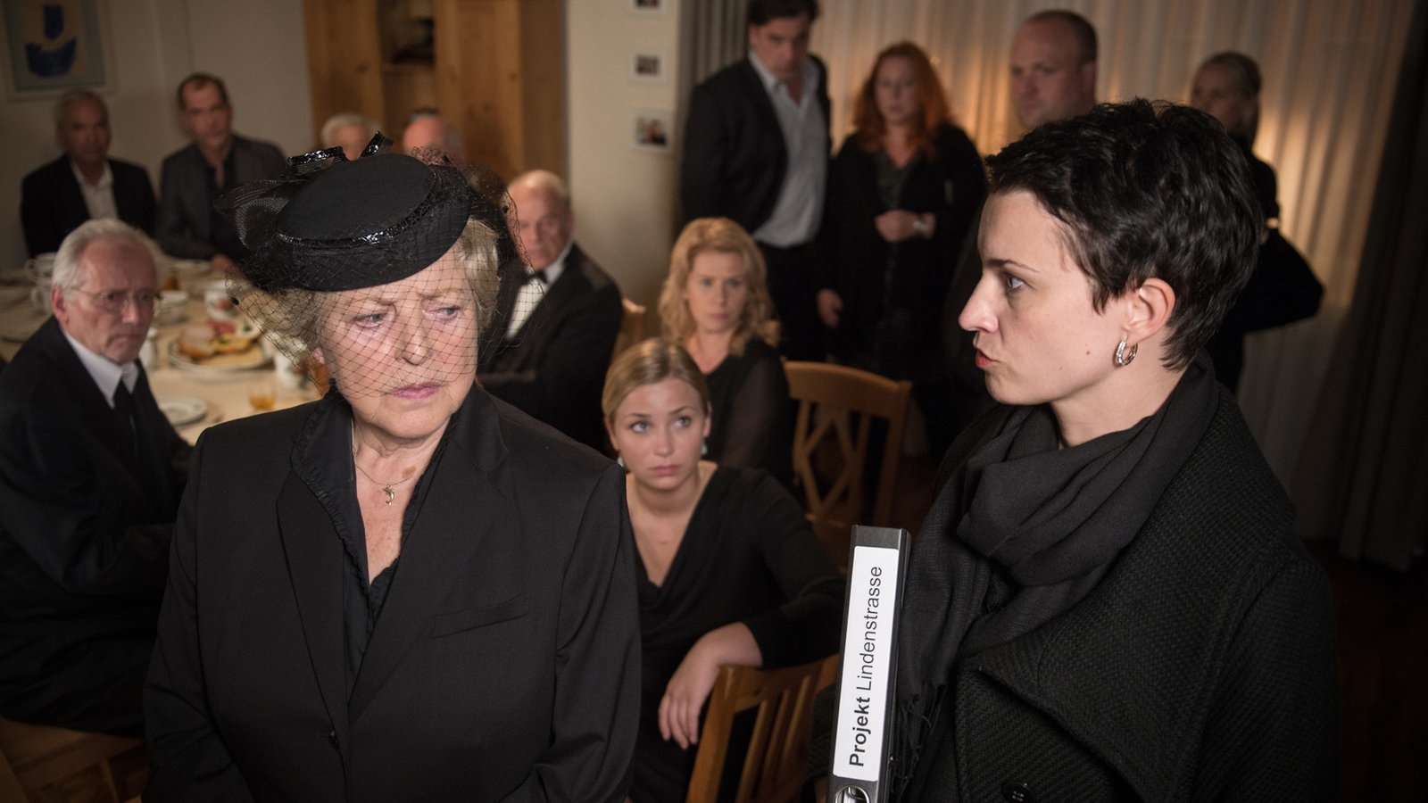 Lindenstraße Folge 1560 Ruhe ohne Frieden