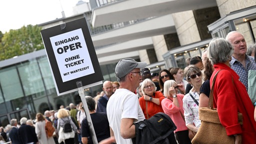 Eröffnungsfest für Bürger zur Rückkehr der Kölner Oper