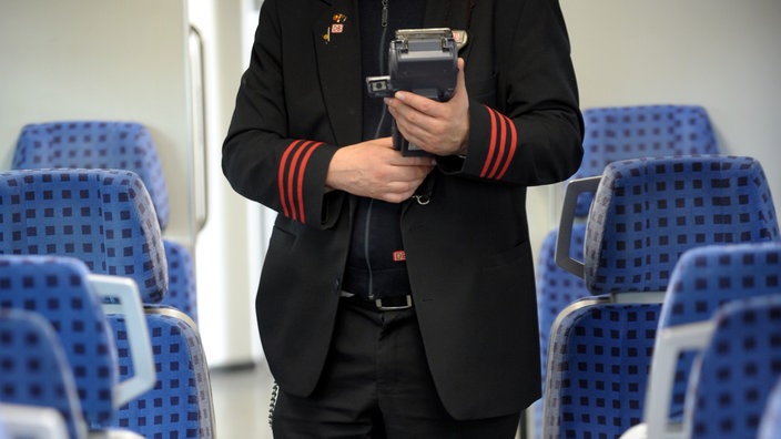 Ein Mitarbeiter der DB
