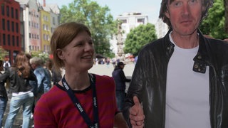 Bettina organisiert Mickie Krauses Tag