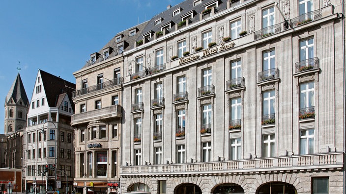 Straßenansicht des Hotel Excelsior