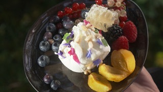 Labneh mit essbaren Blüten - von Anja Klein