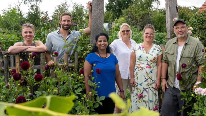 Die Teilnehmer:innen 2024: Tanja Matthes, Uli Schauerte, Sugirtha Navarathinam, Petra Wichert, Kai Judith Wetzel und Axl Jansen