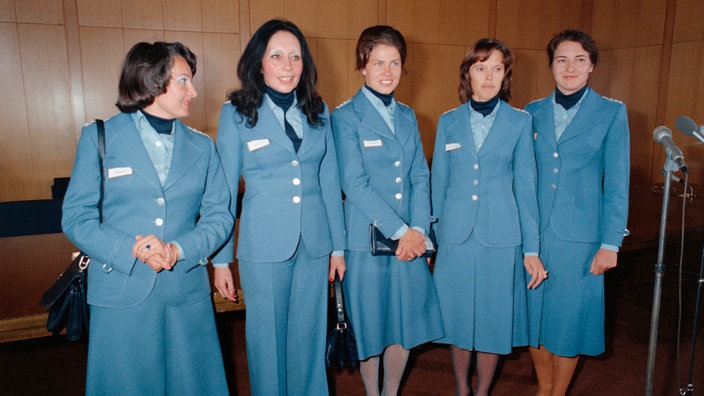 Weibliche Sanitätsoffiziere in Uniform 1975
