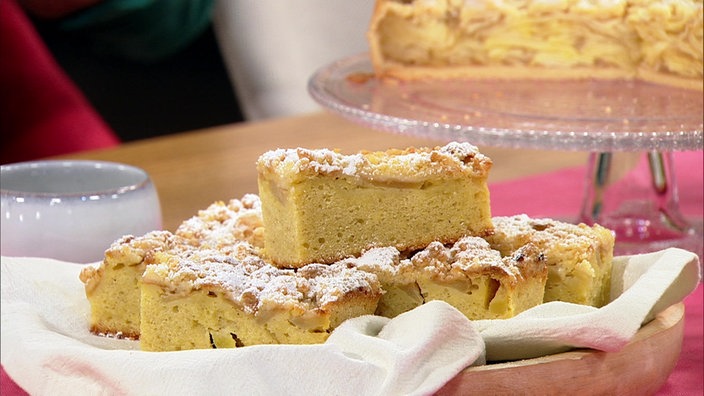 Apfelblechkuchen mit Streuseln
