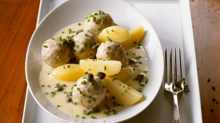 Königsberger Klopse mit Salzkartoffeln