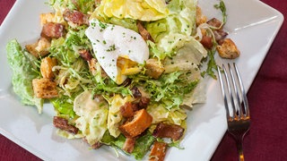 Salade Lyonnaise 