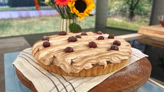 Stachelbeer-Baisertorte