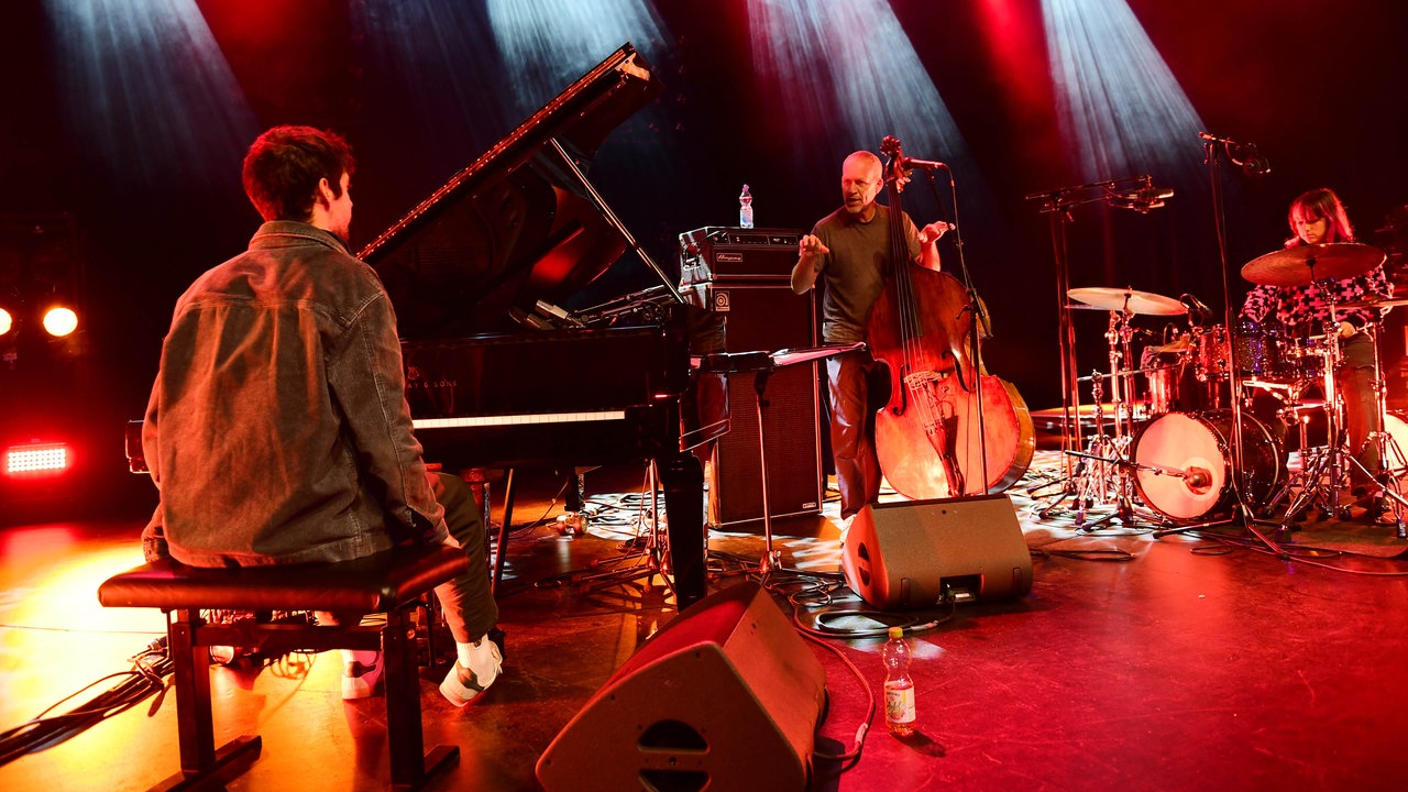 Avishai Cohen Trio