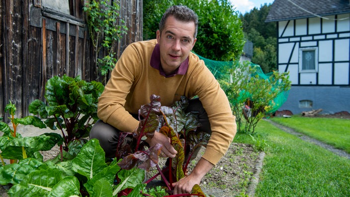Martin Riffelmann im Gemüsegarten