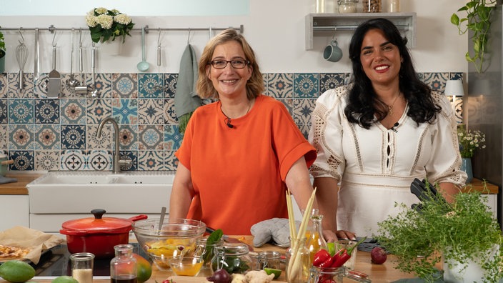  Yvonne Willick mit Victoria Fonseka.