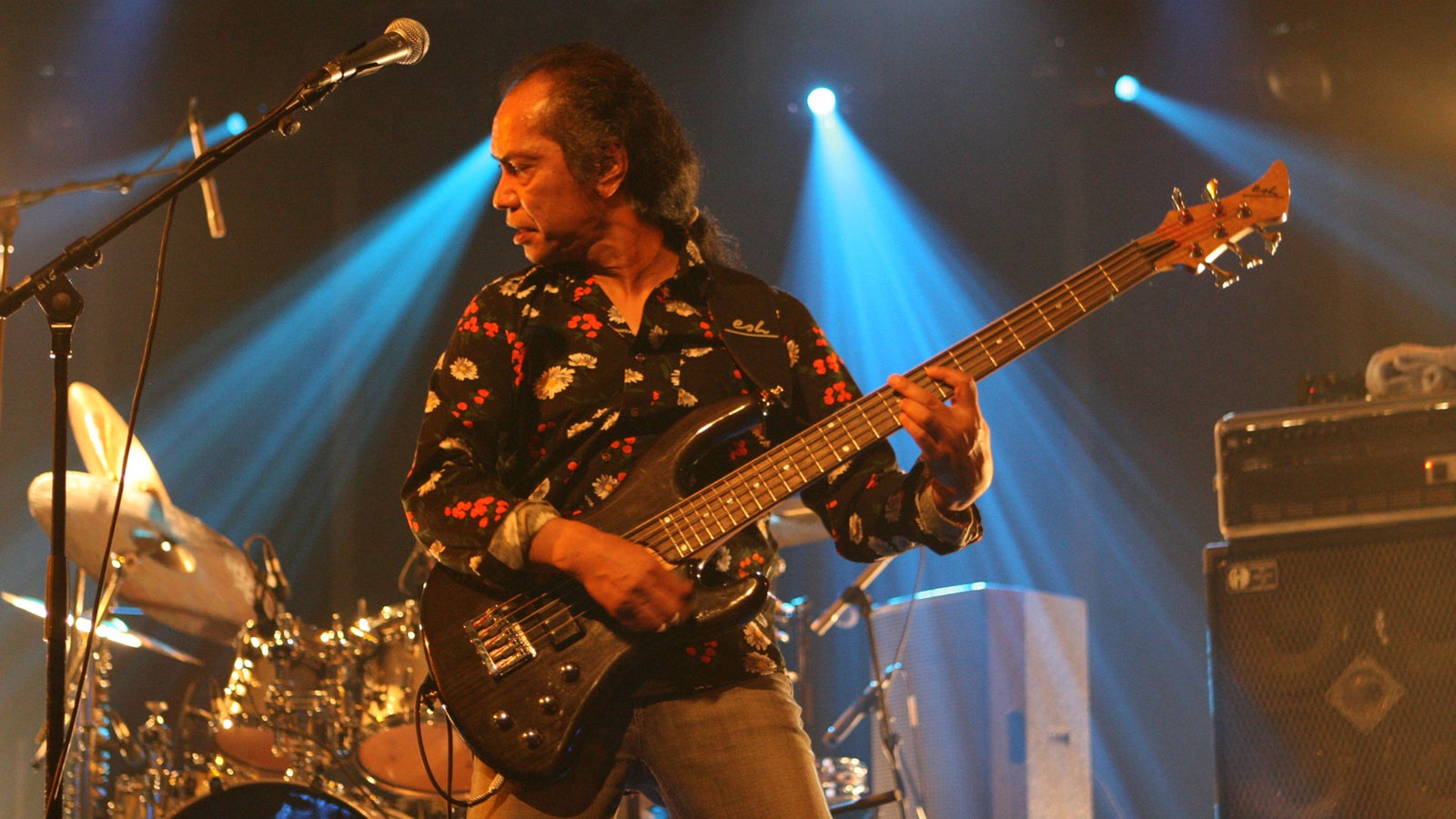 Ein Gitarrist von Snowy White bei den 28. Leverkusener Jazztage 2007