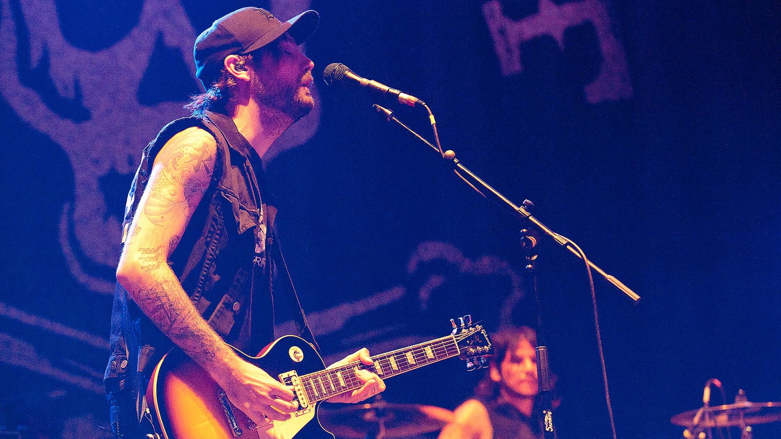Gitarrist von The Gaslight Anthem singt und spielt seine Les Paul