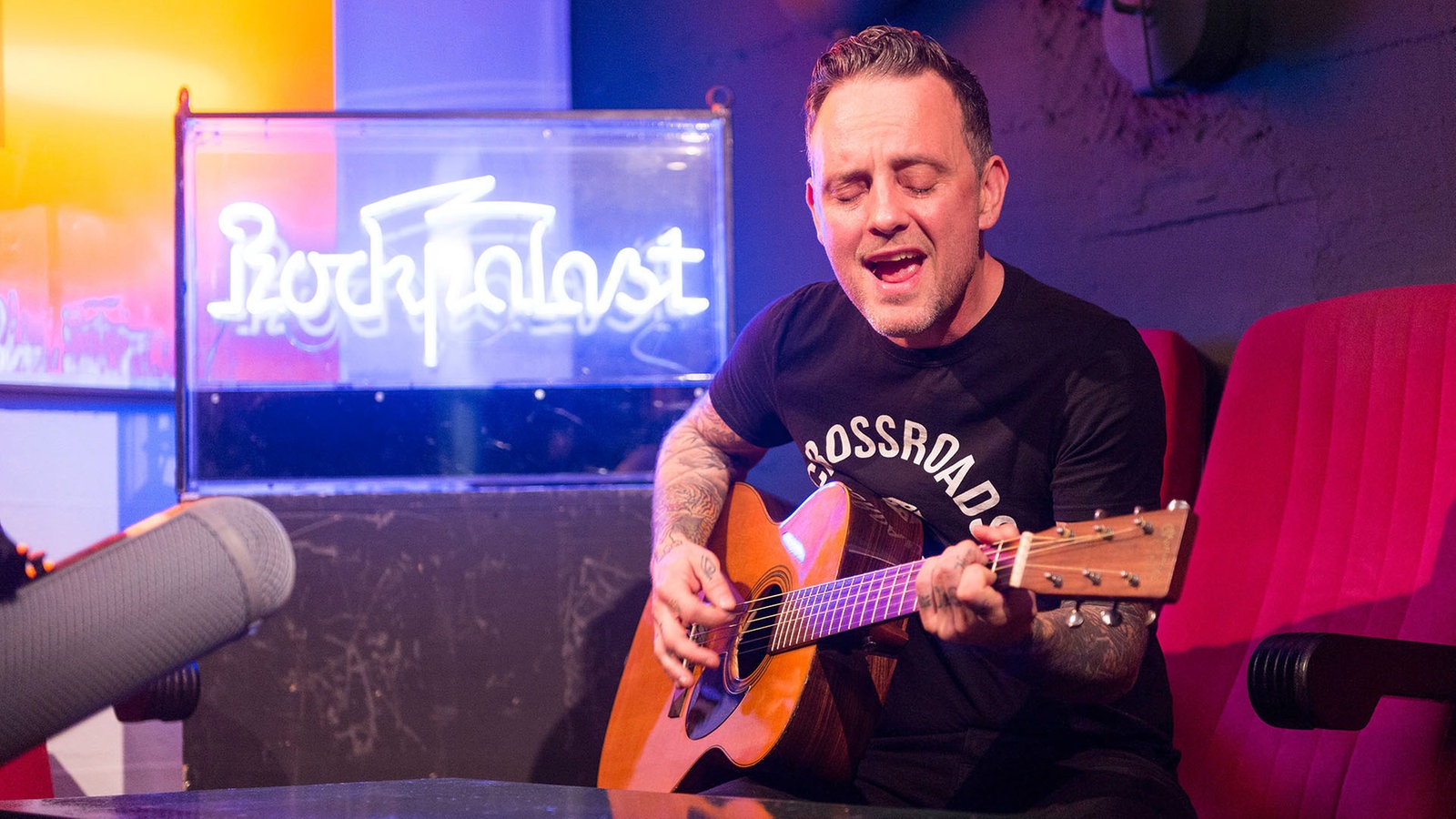 Dave Hause And The Mermaid
