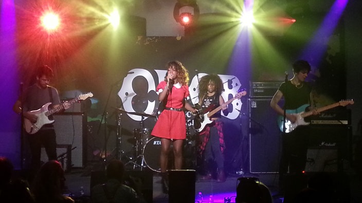 Die New Yorker Nachwuchsband "The Skins" beim CBGB-Festival im Herbst 2014.