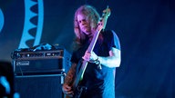 Earthless