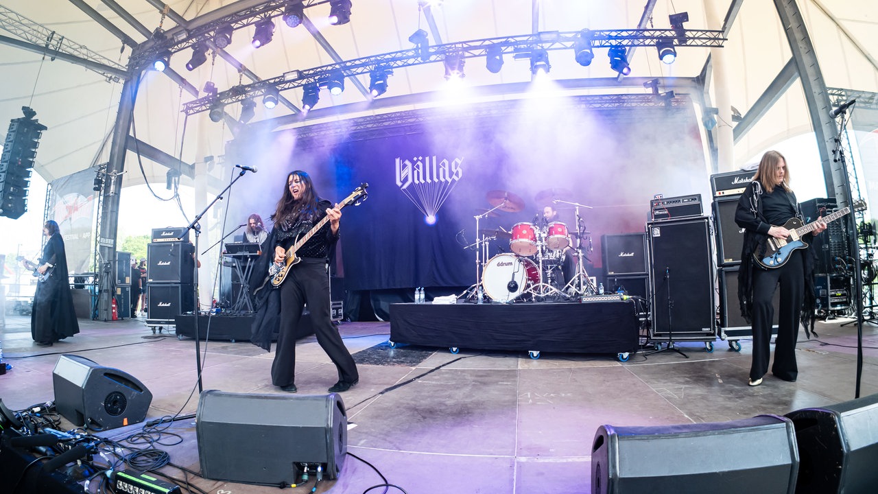 Hällas