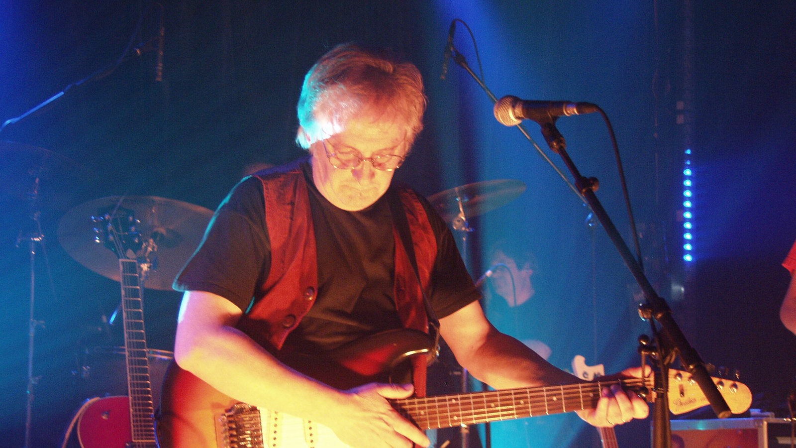 William Souffreau von Irish Coffee spielt Gitarre beim KrautRockpalast 2005