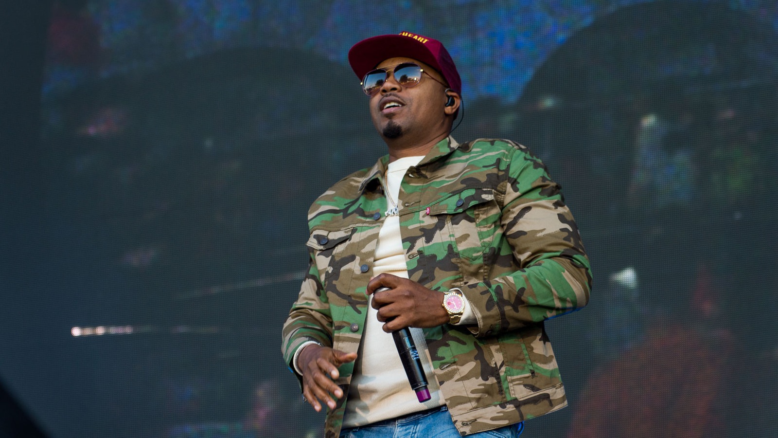 Nas