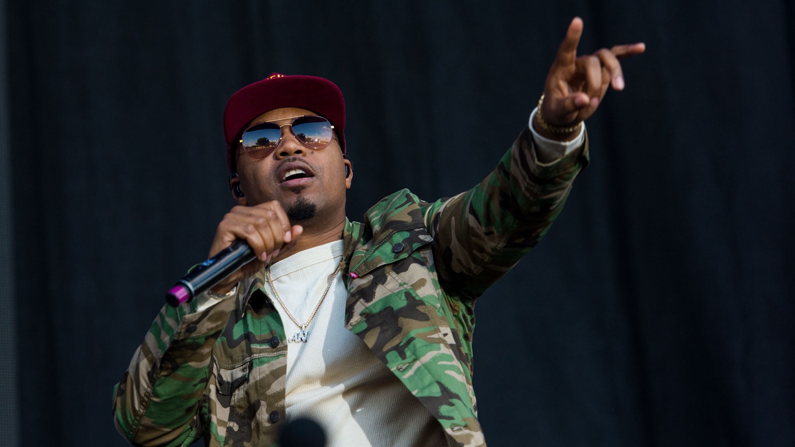 Nas