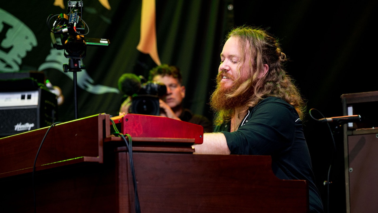 Robert Jon & The Wreck