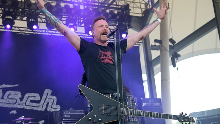 Mustasch beim Rock Hard Festival 2013