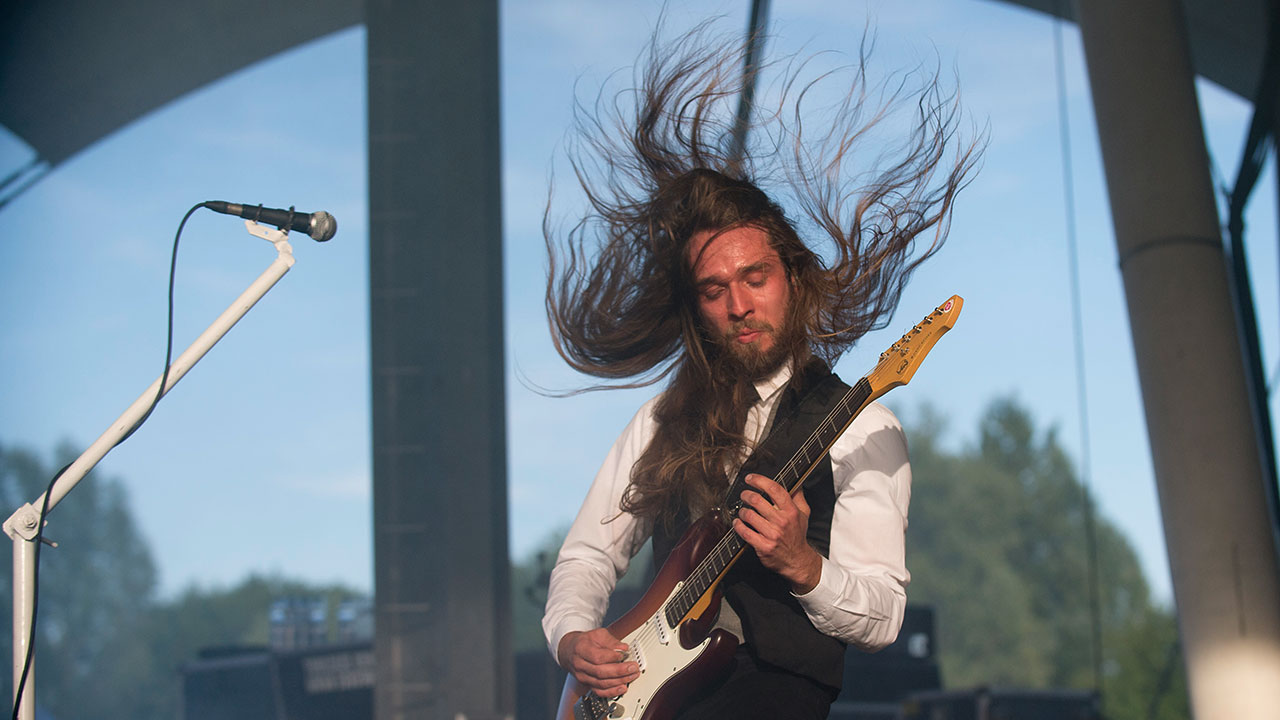 Aufnahme einer Musikband auf dem Rock Hard Festival 2014