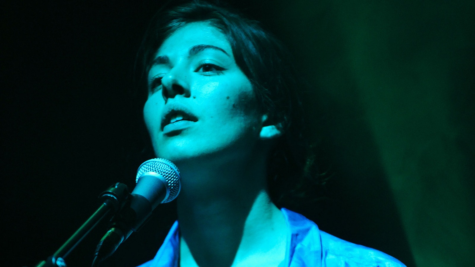 Caroline Polachek von Chairlift spielt im E-Werk