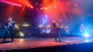  Royal Republic