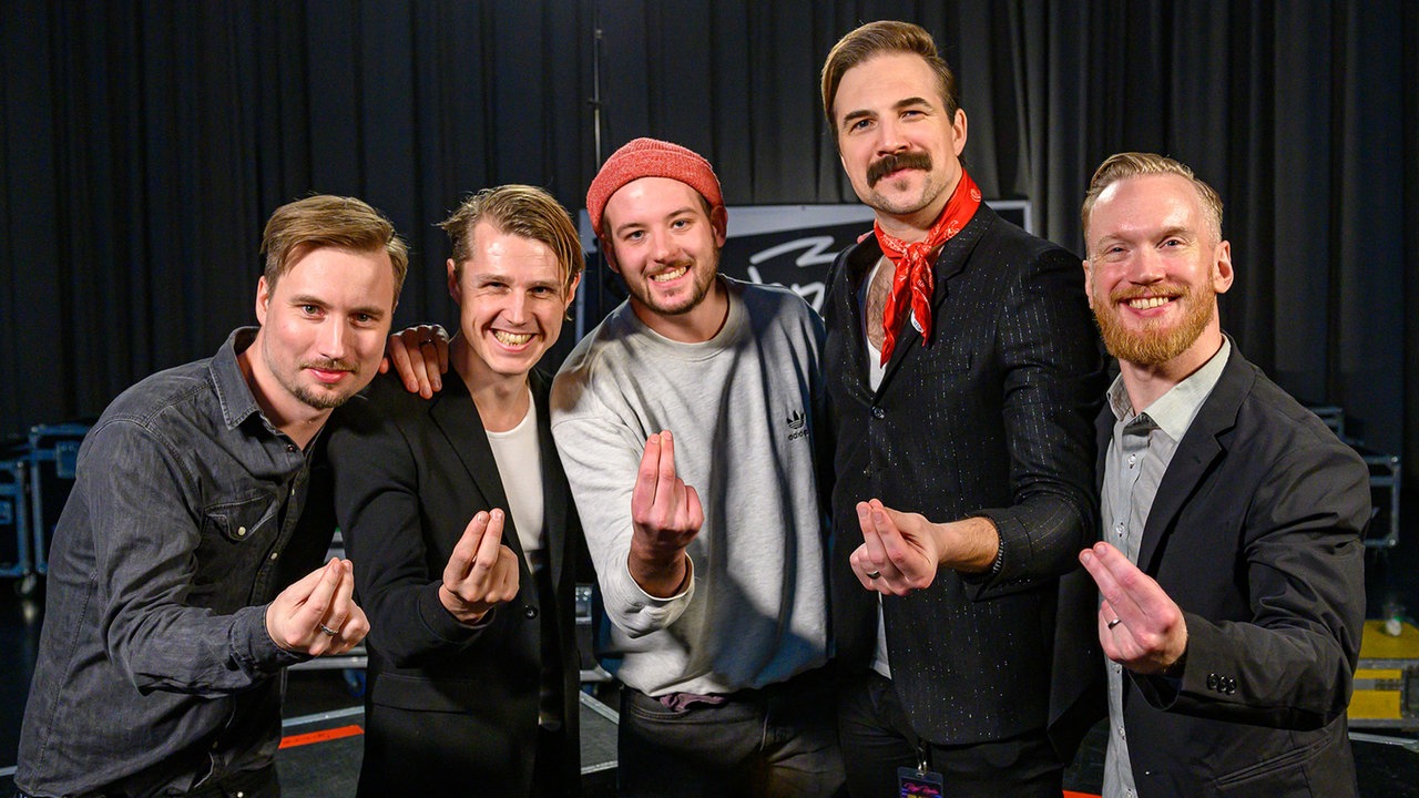  Royal Republic