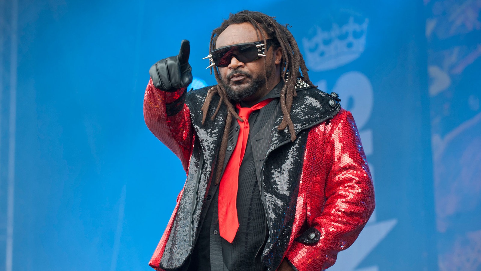Der Skindred Frontmann kommuniziert viel mit dem Publikum