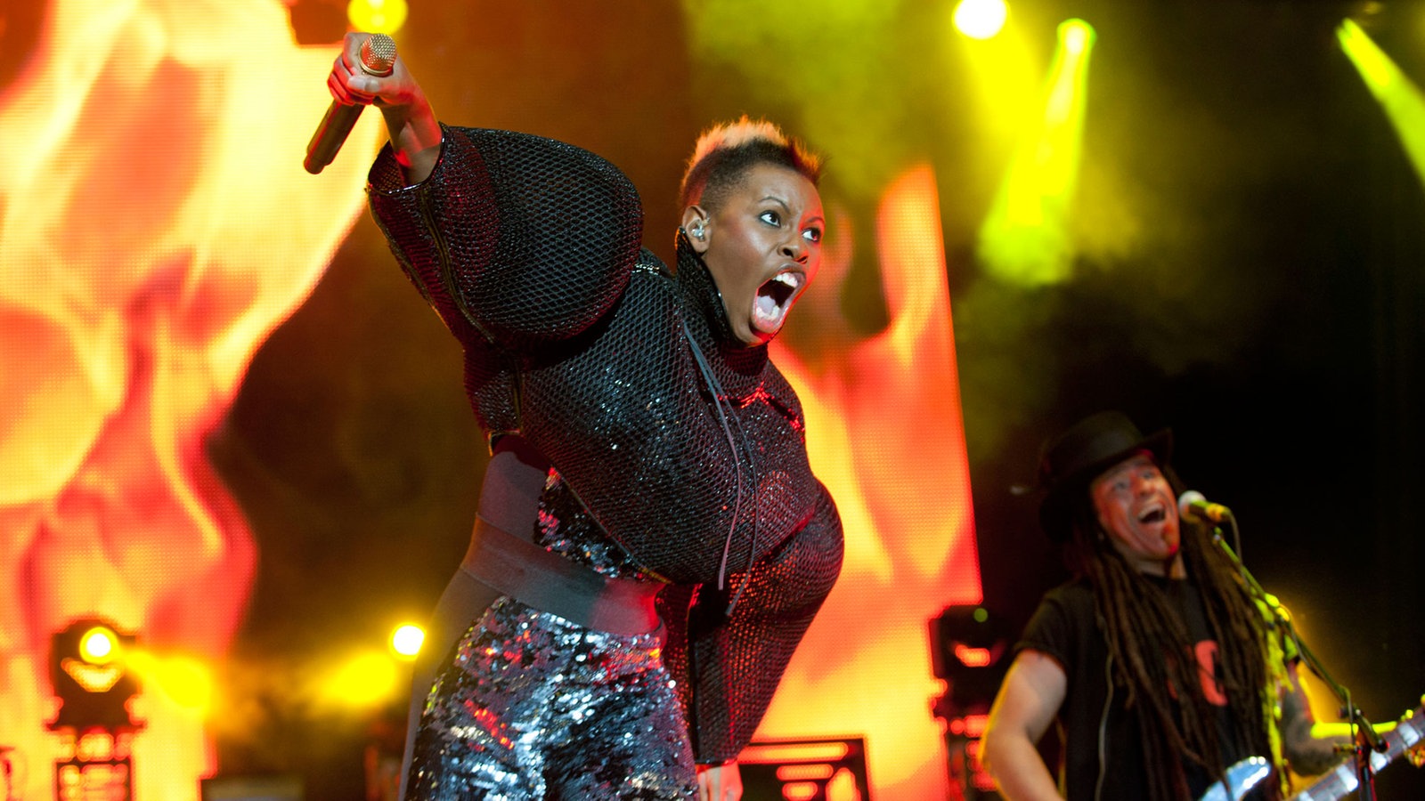 Die Show von Skunk anansie wirkt sehr aktiv