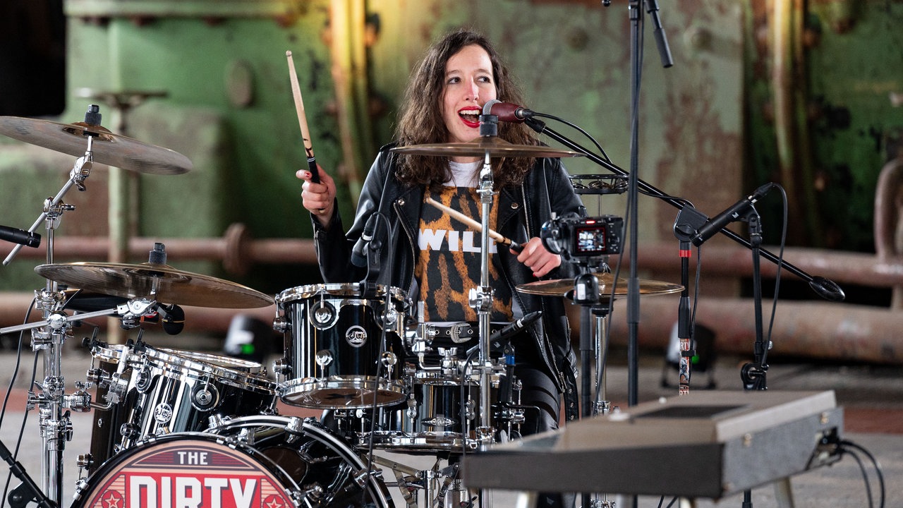The Dirty Denims: Rockpalast OFFSTAGE in der Turbinenhalle der Jahrhunderthalle Bochum