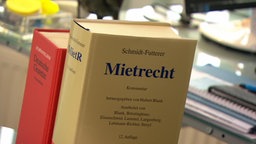 Gesetzesbücher - Mietrecht