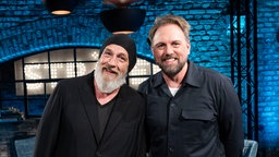 Zu Gast bei Torsten Sträter: Steven Gätjen (l.).